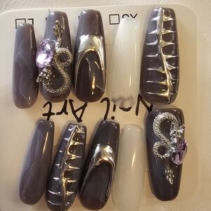 Elegant Purple and White Nail Art Set